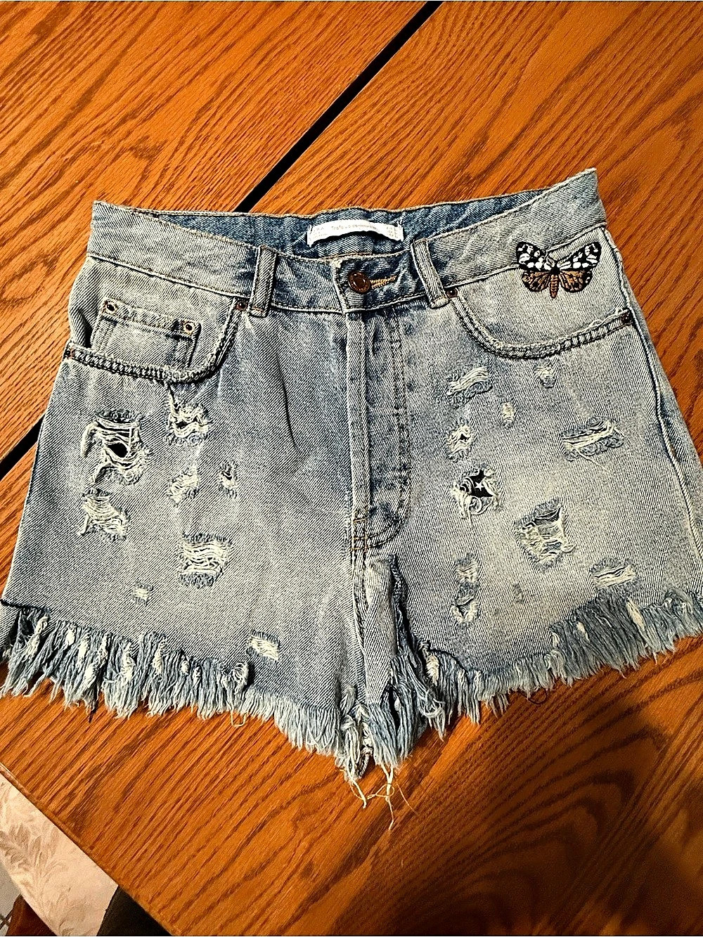 ZARA Trafaluc denimwear Distressed Denim Jean Shorts Size Medium